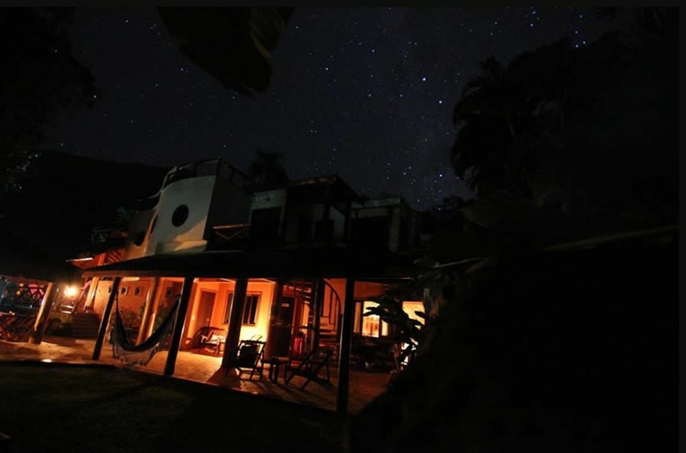 Casa Bonita Hospedagem E Cafe Vila do Abraao Exterior photo